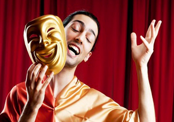 کلاس های آموزشی 2 کلاس نویسندگی و بازیگری خیریه لبخند ایتام